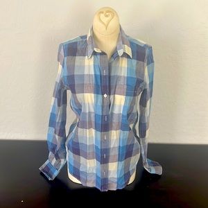 Gap fitted boyfriend button down